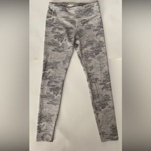 ATHLETA GIRL size L/12 camo leggings